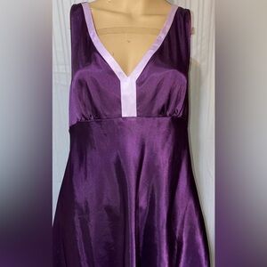 Jones New York Plum Purple Wide Strap Satin V-Neck Chemise Nightgown Size Large